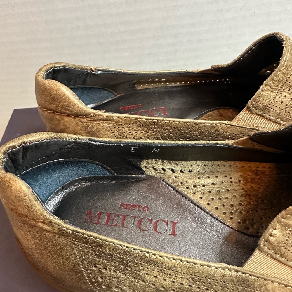 New in Box Sesto Meucci Bronze Perforated Slip-Ons size 5 M - Picture 3 of 6